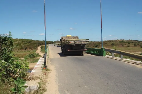 Ponte sobre o rio Patú em Cajá esta entre as quatros pontes em estado crítico na Paraiba; saiba quais são as outras.